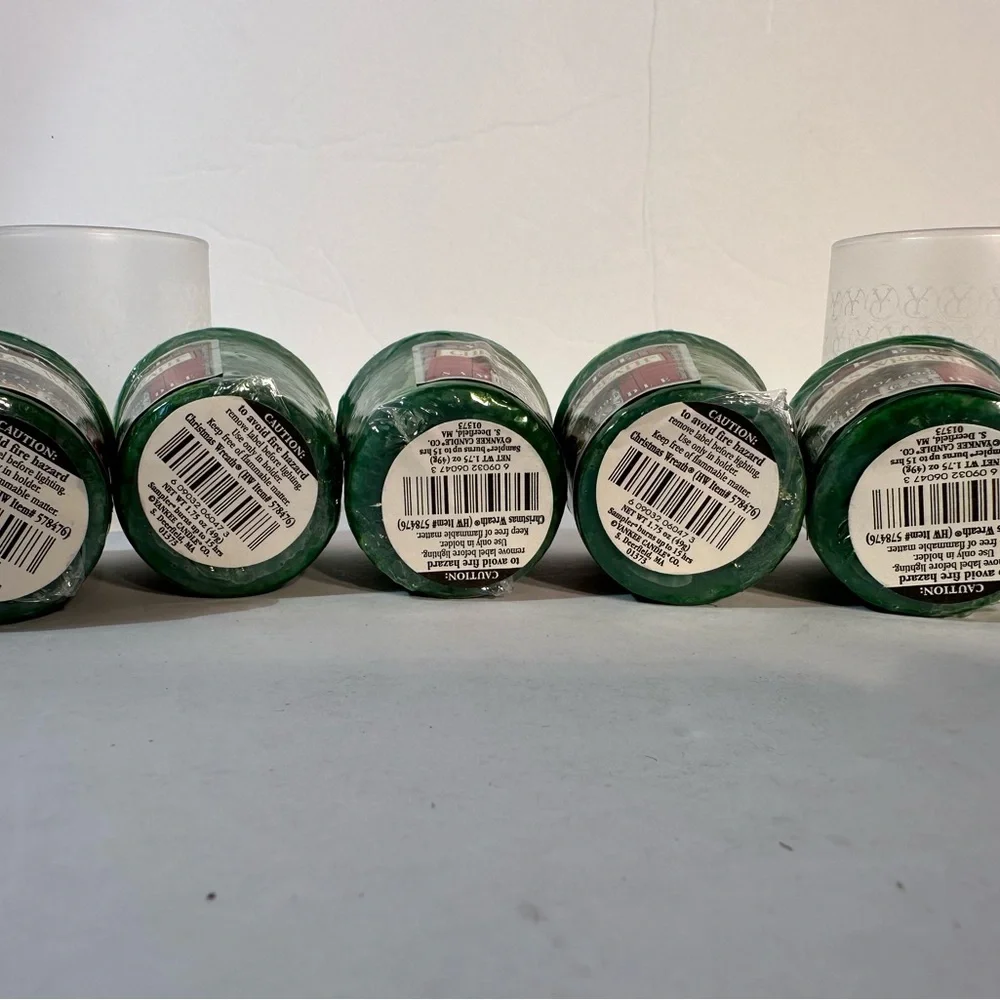 Yankee Candle 5 Samplers Candle Christmas Wreath 1.75oz W/2 Frosted Votives NOS